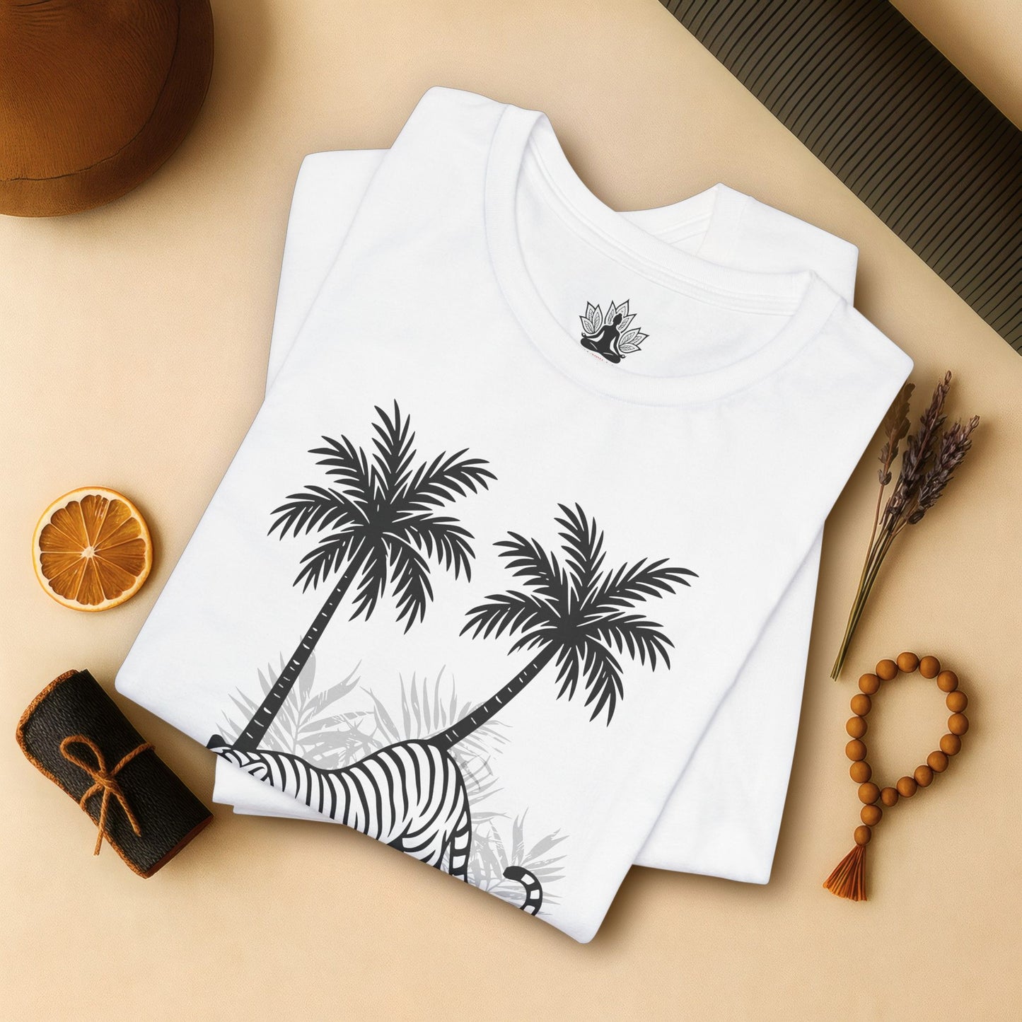 Downward Tiger – Funny Jungle Yoga Tee