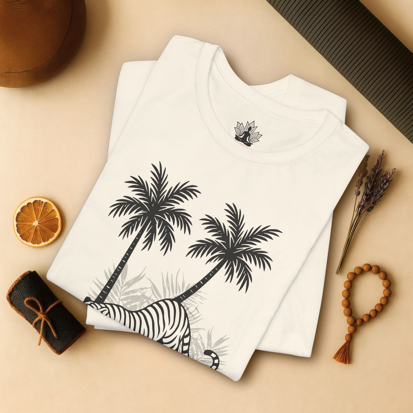 Downward Tiger – Funny Jungle Yoga Tee