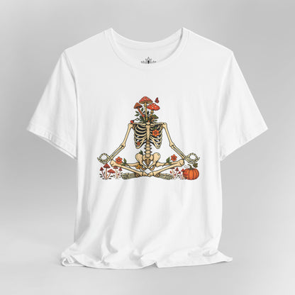 Skeleton Meditation – Halloween Mushroom Men Tee