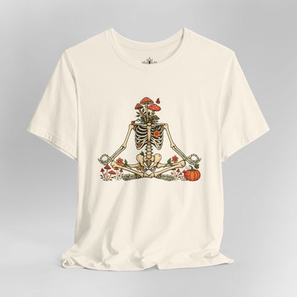 Skeleton Meditation – Halloween Mushroom Men Tee