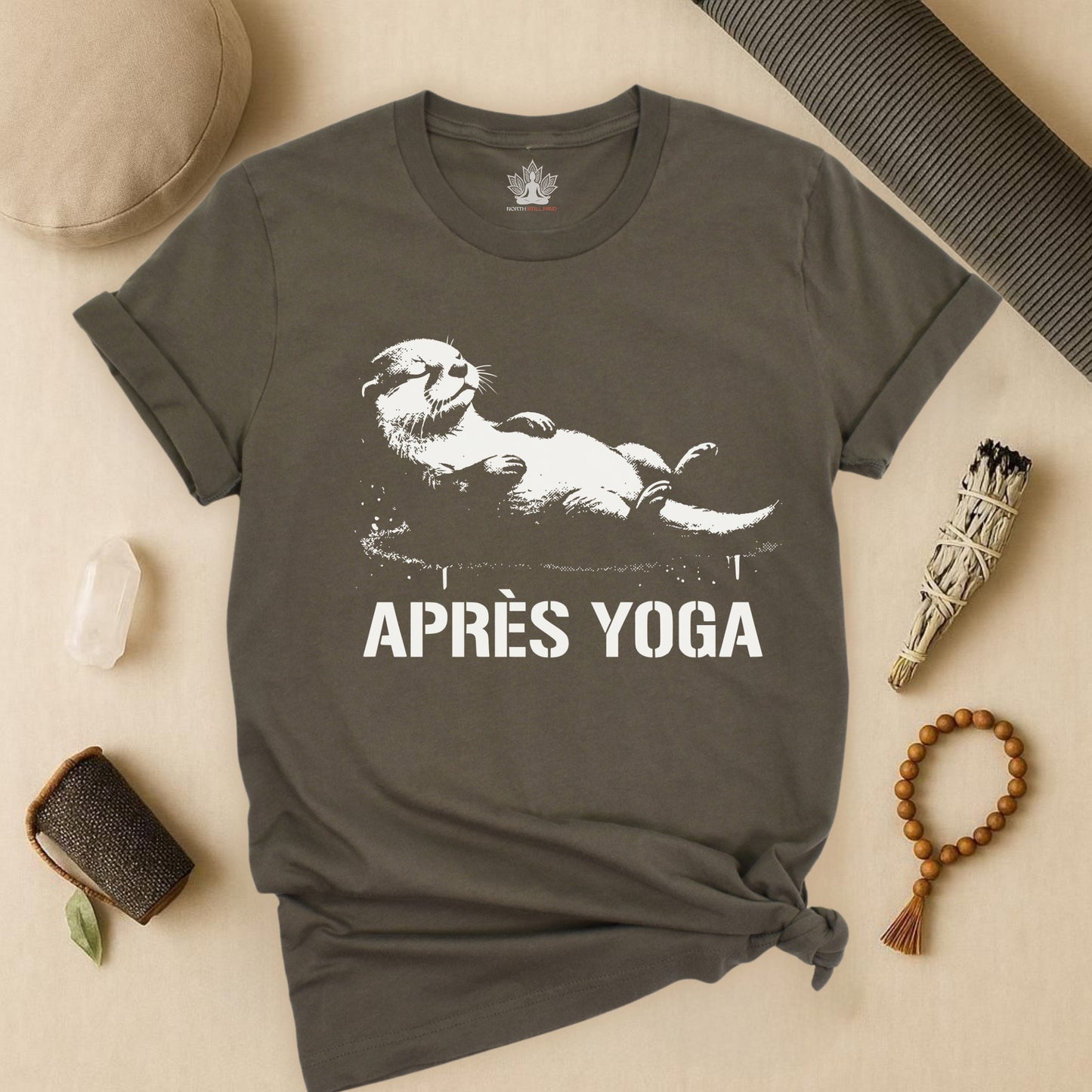 Après Yoga Otter – Cozy Shadow Art Tee