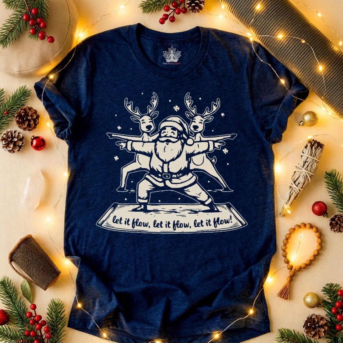 Laissez couler le Père Noël et ses rennes en posture de guerrier – T-shirt de yoga humoristique de Noël
